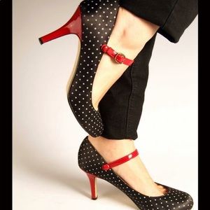 Steve Madden Polka Dot w optional Red Strap 👠